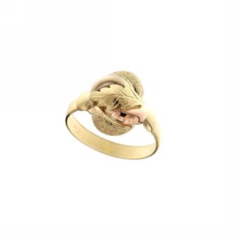 Knot shaped ring