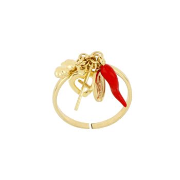 Anello con pendenti scaramantici