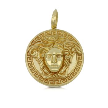 Head of Medusa shaped pendant
