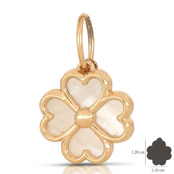 clover leaf mother of pearl pendant